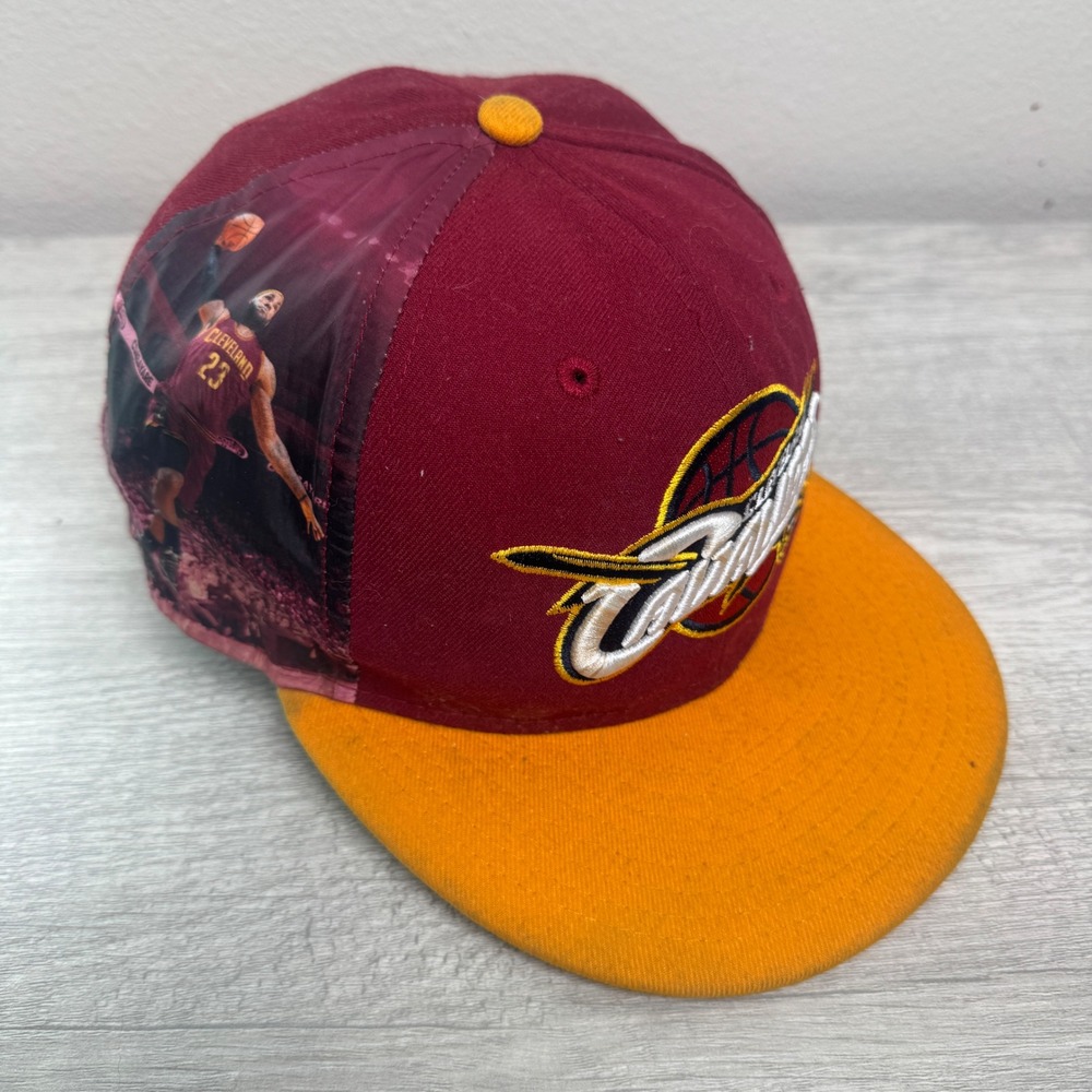 Lebron James Cleveland Cavaliers Vintage 2000's New Era 59FIFTY Snapback Hat